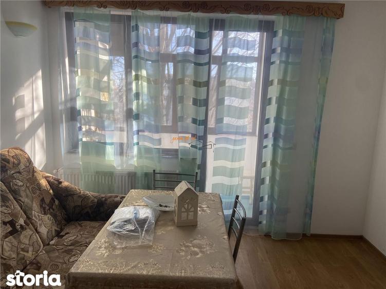 Apartament cu 2 camere decomandat, mobilat în Sud