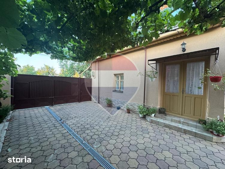 Casa cu 1439 mp teren Semlac la 37 km de Arad ( 2 cai de acces) - 6