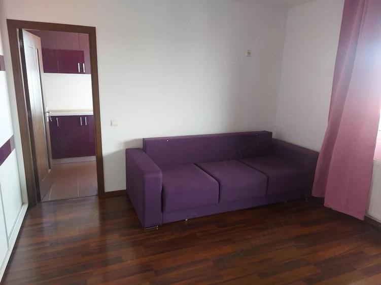 Garsonieră decomandată în Central