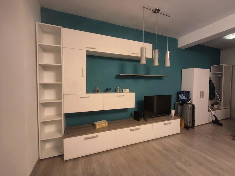 Apartament cu 3 camere semidecomandat, mobilat în Giroc