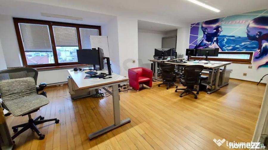Apartament cu 6 camere semidecomandat în Dorobanți