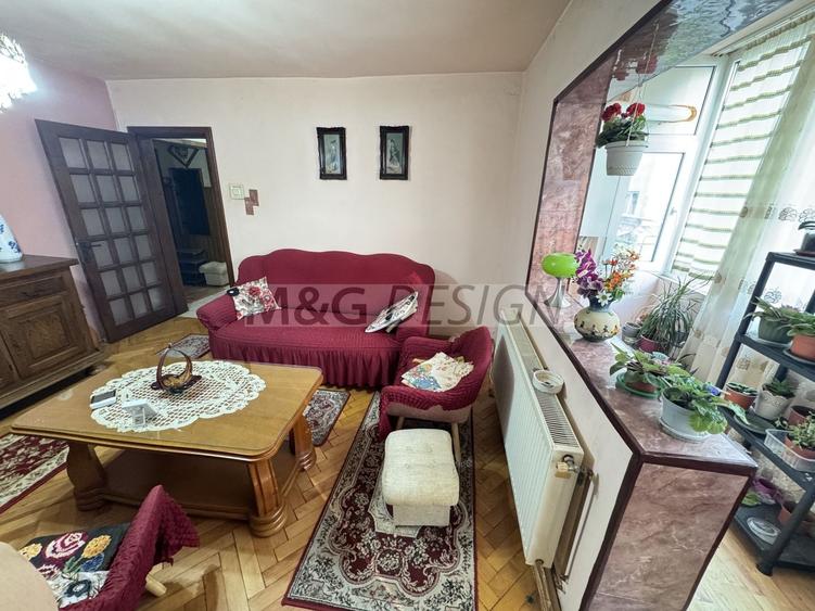 Apartament cu 3 camere decomandat în Lugojului
