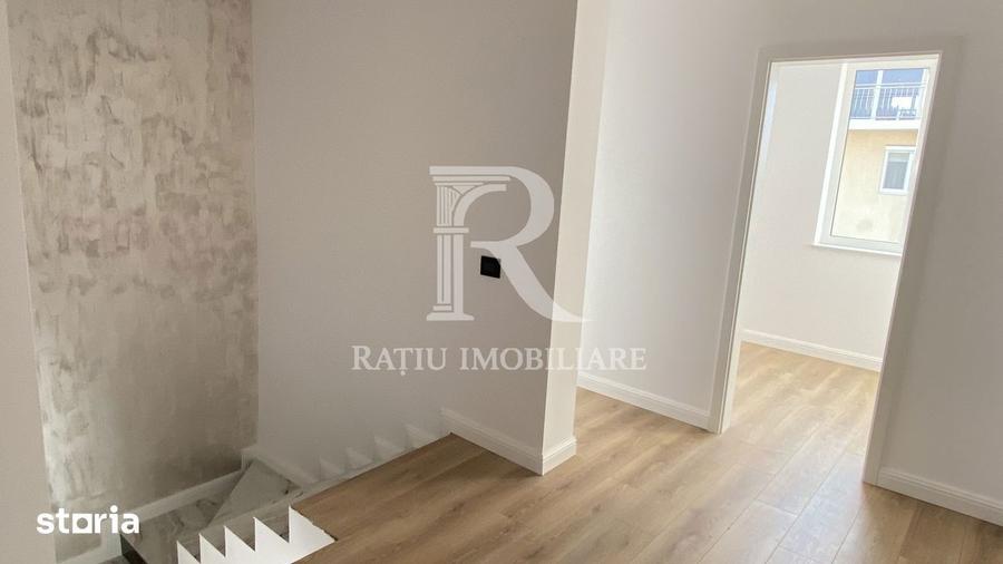 Casă cu 4 camere cu Teren 928 Mp în Sânmartin