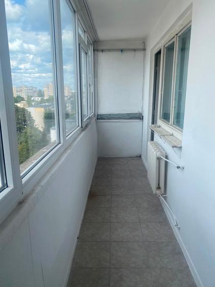Apartament cu 2 camere decomandat în Km 4-5