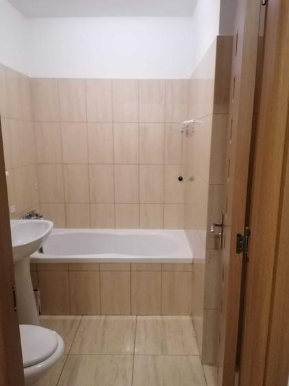Garsonieră semidecomandată în Titan