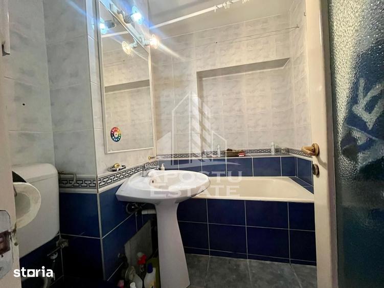 Apartament cu 4 camere decomandat în Fabric