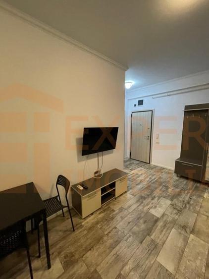 Apartament cu 2 camere semidecomandat, mobilat în Mamaia-Sat