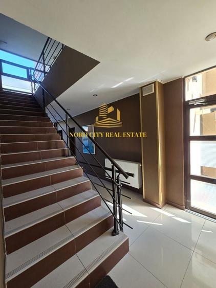 Apartament cu 3 camere semidecomandat în Exterior Vest