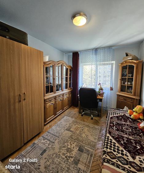 Apartament cu 3 camere în Calea Aradului