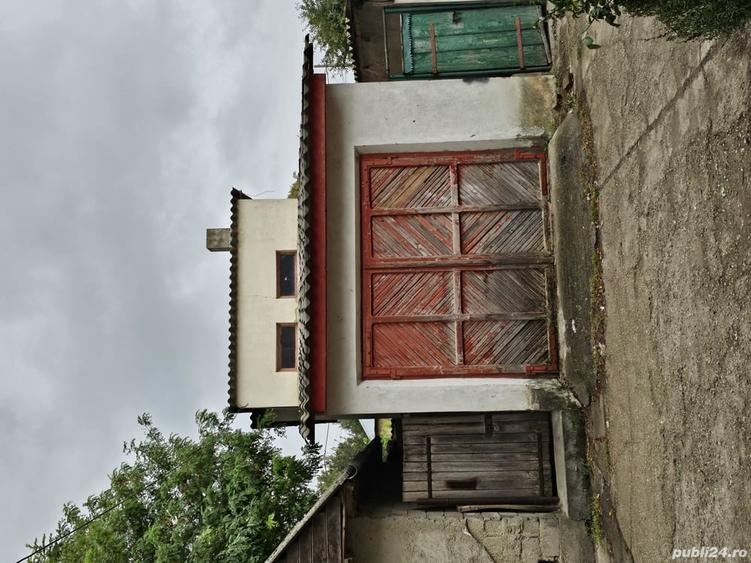 Apartament cu 3 camere decomandat în Măcin