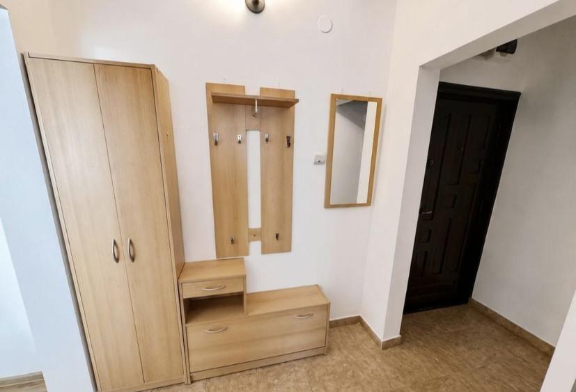 Apartament cu 2 camere semidecomandat în Exterior Vest