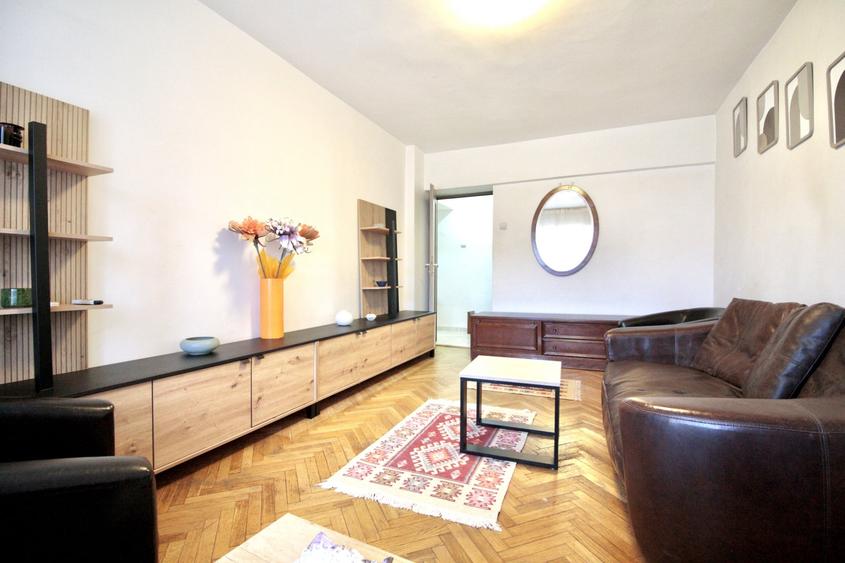 Apartament cu 3 camere, mobilat în Bucur Obor
