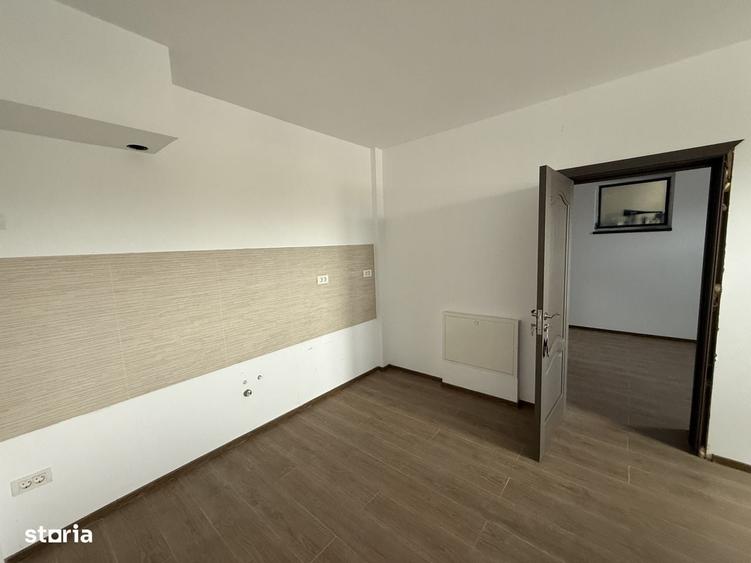 Apartament cu 3 camere semidecomandat în Nord
