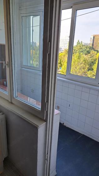 Apartament cu 2 camere decomandat în Drumul Taberei