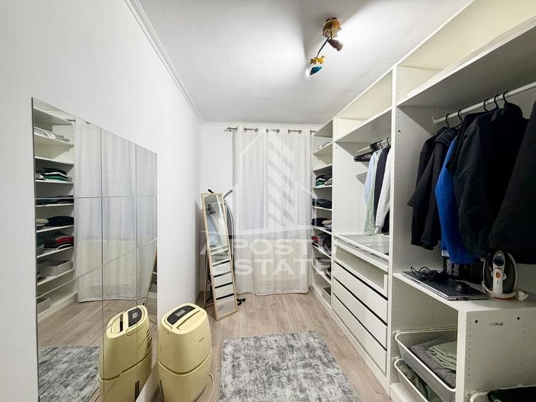 Apartament cu 3 camere decomandat, mobilat în Lipovei