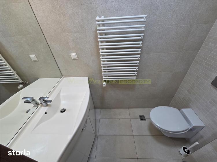 Apartament cu 3 camere, mobilat în Schei
