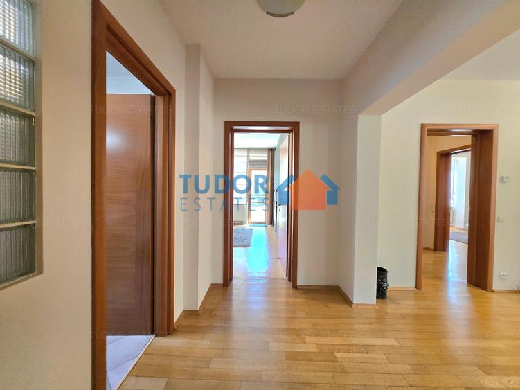 Apartament cu 4 camere în Herăstrău
