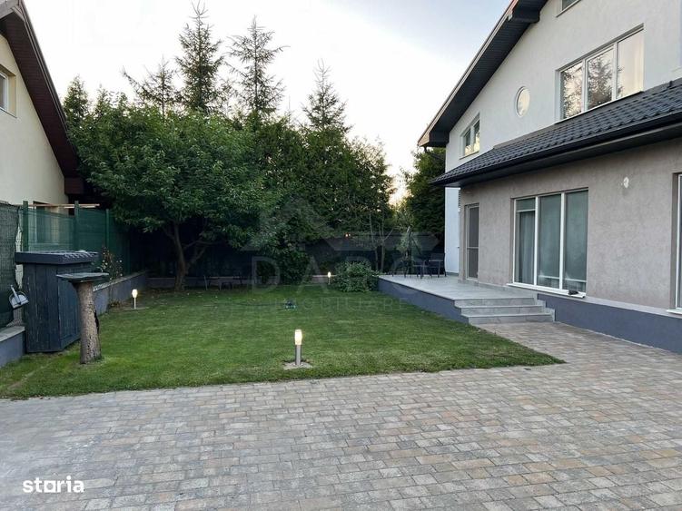 Casă cu 3 camere cu Teren 450 Mp în 7 Noiembrie