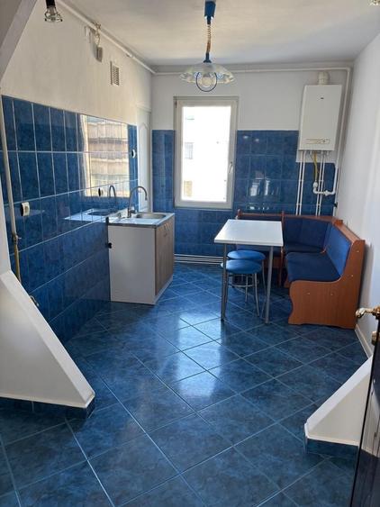 De vanzare apartament 2 camere,confort 1 - 7