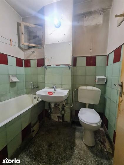 Apartament cu 4 camere în Decebal
