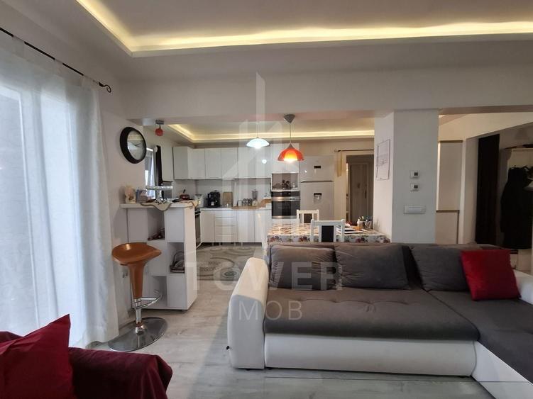 Apartament cu 4 camere decomandat în Vasile Aaron
