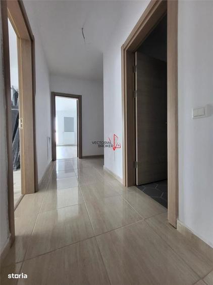 Apartament cu 3 camere decomandat în Theodor Pallady