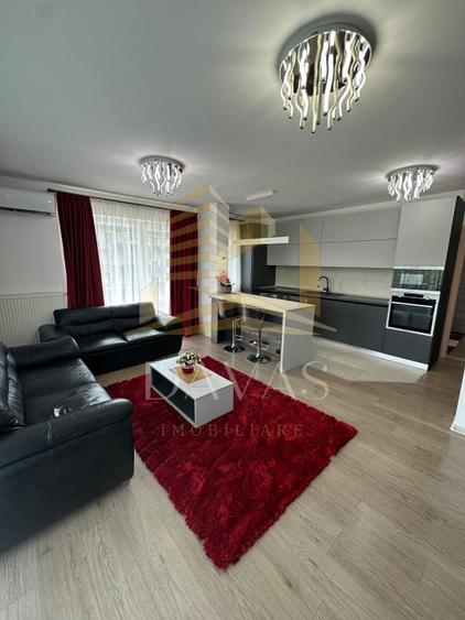 Apartament cu 3 camere semidecomandat, mobilat în Sopor