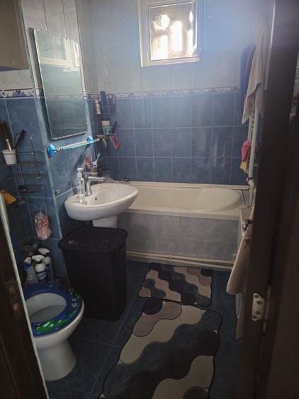 Apartament cu 2 camere în Micro 17