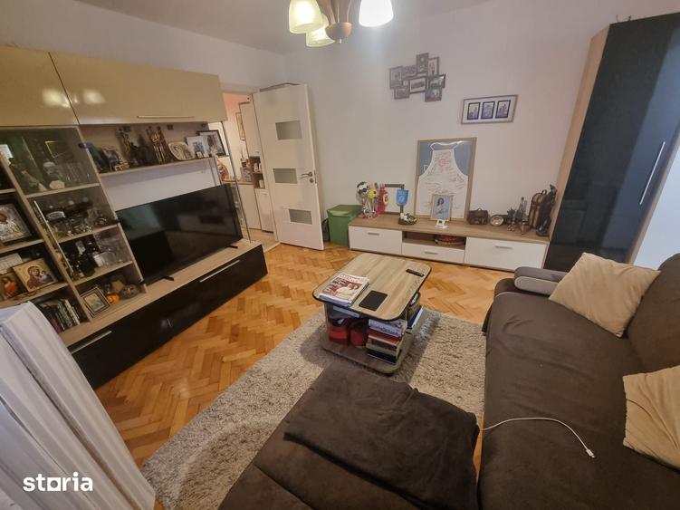 Apartament cu 2 camere în Piața Centrală