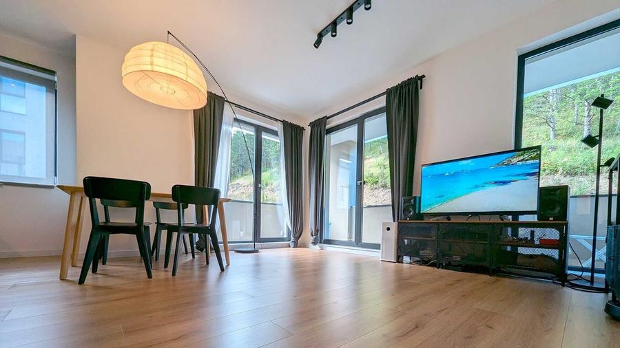 Apartament cu 3 camere decomandat în Grigorescu