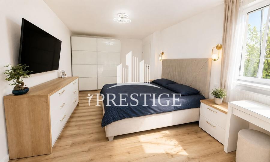 Apartament cu 4 camere decomandat, mobilat în Piața Cluj