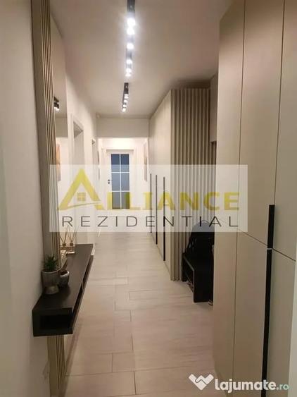 Apartament cu 3 camere decomandat în Central