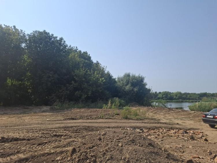 Teren de 1300 mp, în Afumați