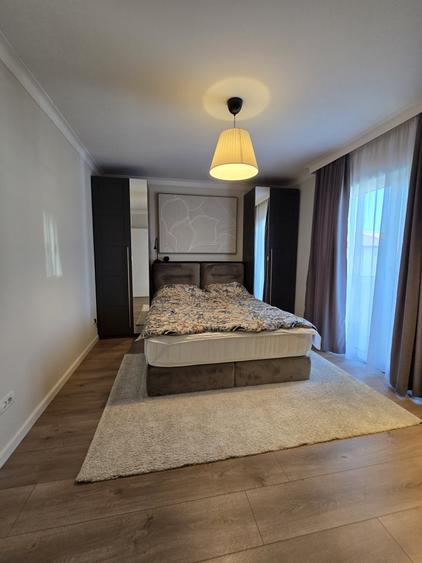 Duplex cu 4 camere cu Canalizare în Dumbrăvița
