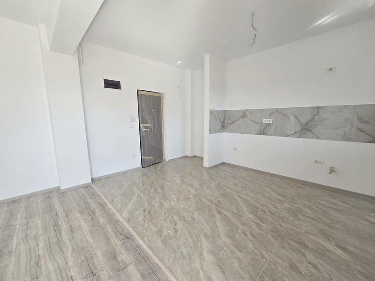 Apartament cu 2 camere decomandat în Girocului