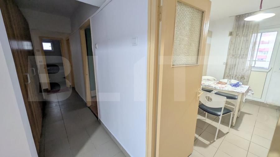 Apartament cu 4 camere decomandat, mobilat în Republicii