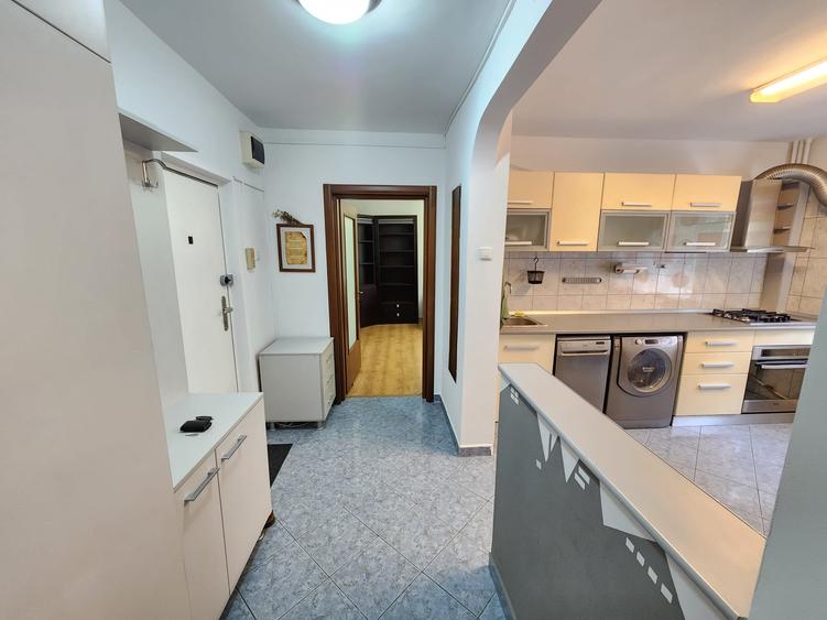 Apartament cu 2 camere decomandat în Brâncoveanu