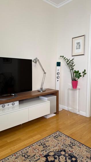 Apartament cu 3 camere, mobilat în Barbu Văcărescu