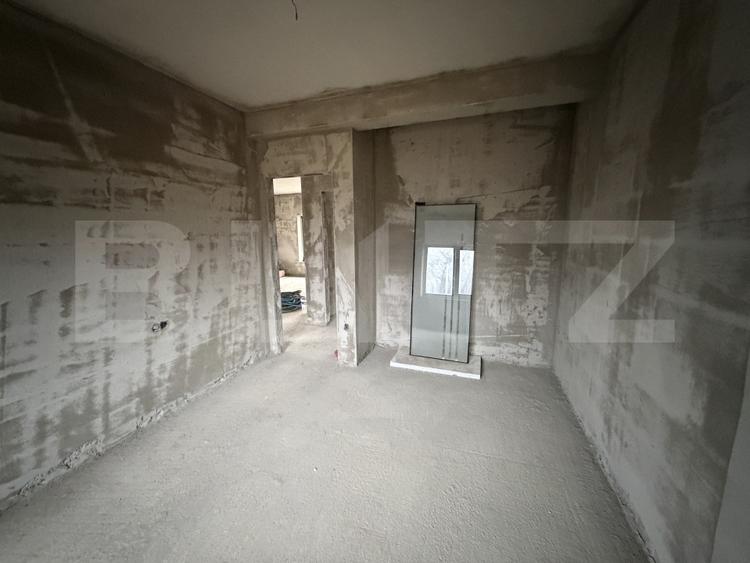 Apartament cu 4 camere decomandat în Exterior Sud