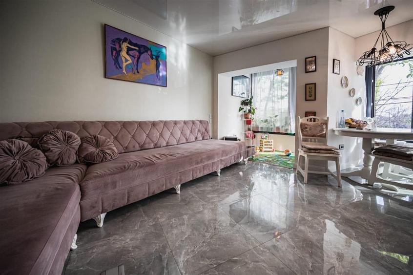 Apartament cu 2 camere decomandat în Apollo