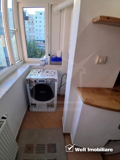 Apartament cu 4 camere semidecomandat în Zorilor