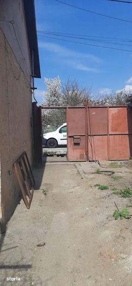 Casa cu 3 camere ?i teren de 1500 mp - 2