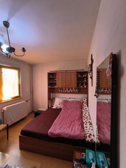 Apartament cu 3 camere semidecomandat în Baraolt