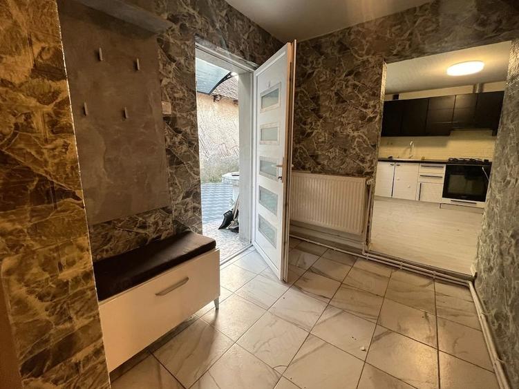 Casă cu Teren 500 Mp în Hăghig