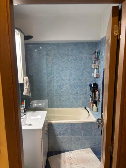 Apartament cu 3 camere decomandat, mobilat în Banu Manta