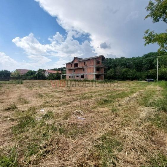 Teren 1.000 mp lângă pădure – Balotești, Str. Fieni - 4
