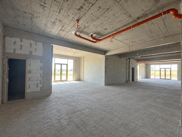 Spațiu comercial, de 300 mp, în Berceni