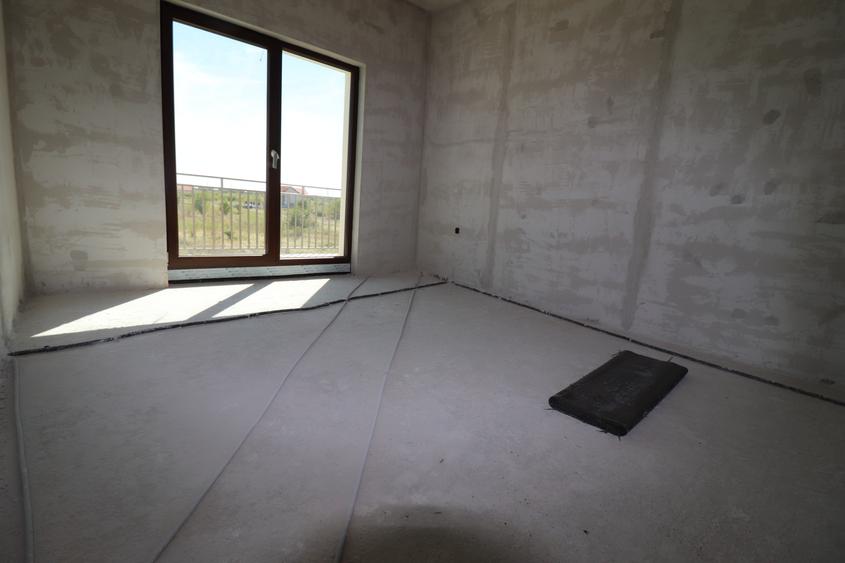 Duplex cu 5 camere cu Canalizare în Buziașului