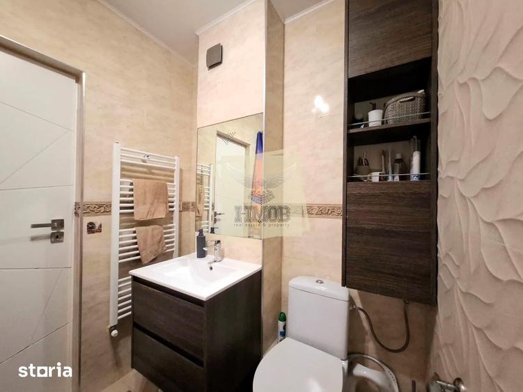 Apartament cu 3 camere decomandat în Turnișor