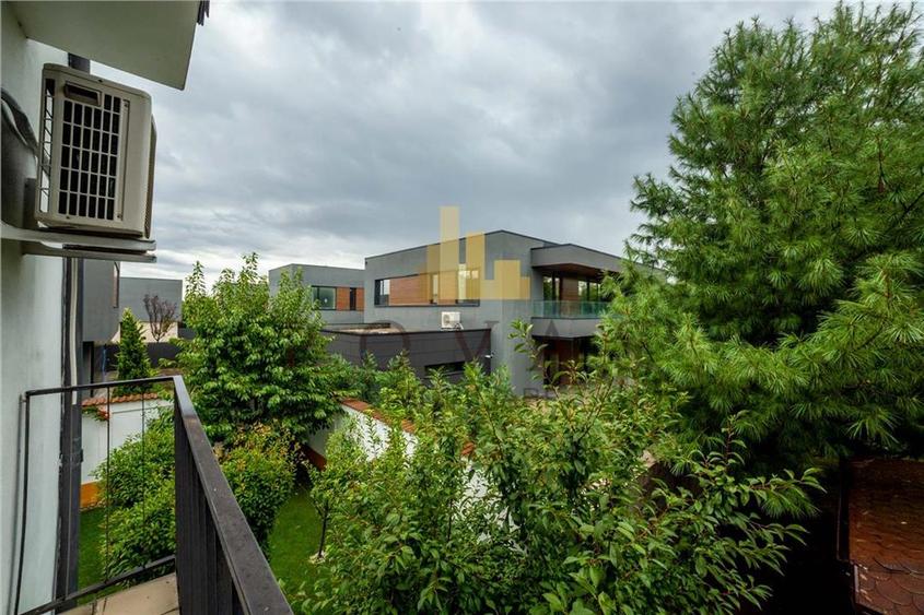 Apartament cu 3 camere semidecomandat, mobilat în Iancu Nicolae